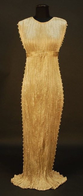 Fot 3. Fortuny Delphos Gown With Original fot. pinterest.co
